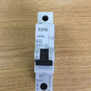 EATON AD32B B32 6000 3 Circuit Breaker USED
