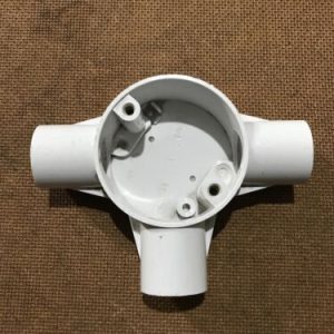 25mm 3 Way Tee’s White Conduit White Bag Of 5