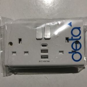 deta 13a 2g switched socket with 3 usb ports
