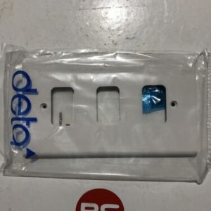 deta G3303 3 gang grid plate slimline