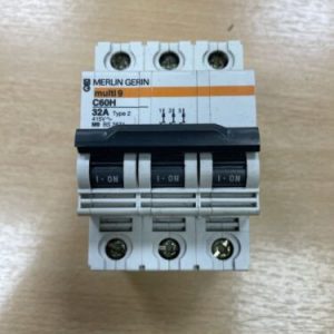 Merlin gerin C60H 32a type 2