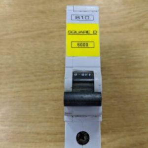 Square D B10 6000 CIRCUIT BREAKER Type QOE
