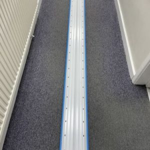 MK VTS2001WHI Compartment Trunking 210mm X 60mm (2m Length)