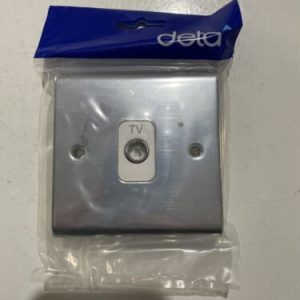 Deta SD1264CHW co axial isolated outlet socket chrome/white