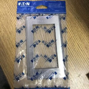 Eaton CM904SS 4 module grid plate