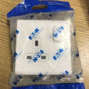 Eaton C621WH 13a 1g dp switch