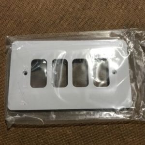 hager sollysta 4 Gang Grid Plate WMGP4