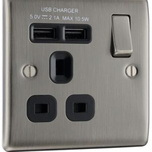 BG NBI21UB Nexus Metal Single Socket + 2x USB /Black Insert - Brushed Iridium