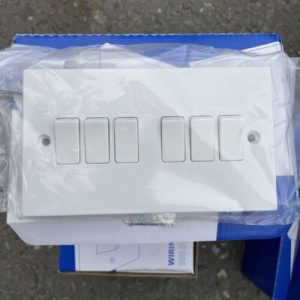 10a 6 Gang 2 Way Switch, White