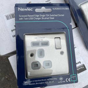 Newlec Brushed Stainless Steel Chrome Twin USB Switched Socket