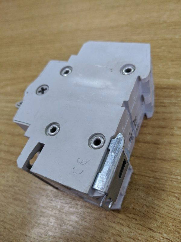 Hager SB263 63A 400V 552263 4 USED | RS Distribution