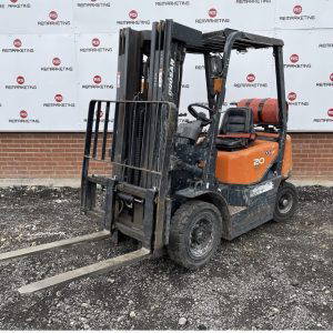 Doosan G20G 2 ton gas forklift Container spec lola valid until 18.01.24