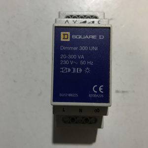 Square D Dimmer 300 UNi   SQ121B6225