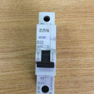 EATON AD32B B32 6000 3 Circuit Breaker USED