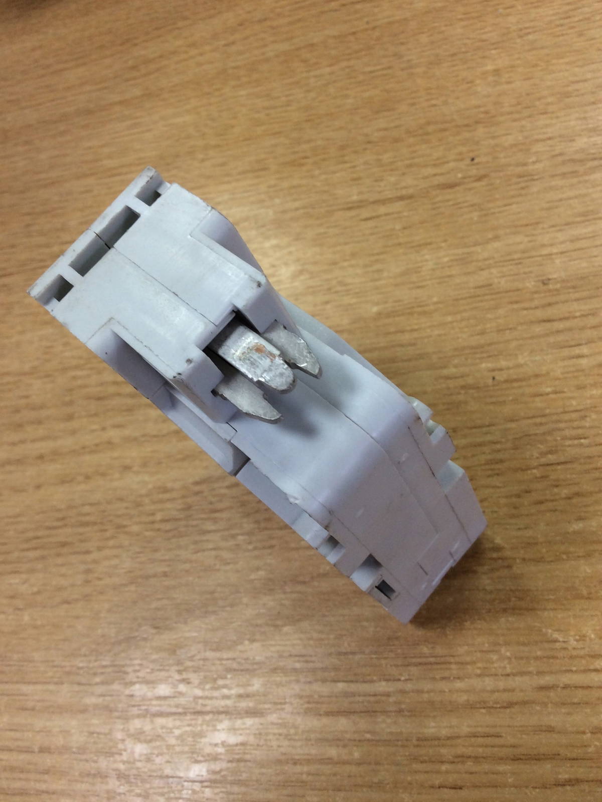 Federal Electric HBA 10000 3 BS EN60898 B16 Used Stablok - Image 3