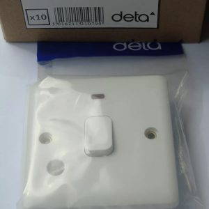 Deta VC1393 White Slimline 20A 1G DP Appliance Switch with Neon & Flex Outlet