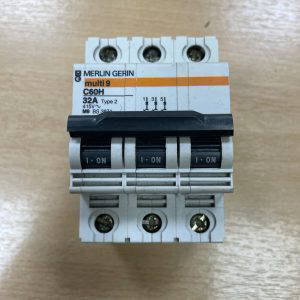 Merlin gerin C60H 32a type 2