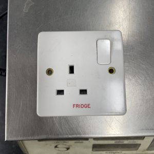 MK Fridge Switched Socket White
