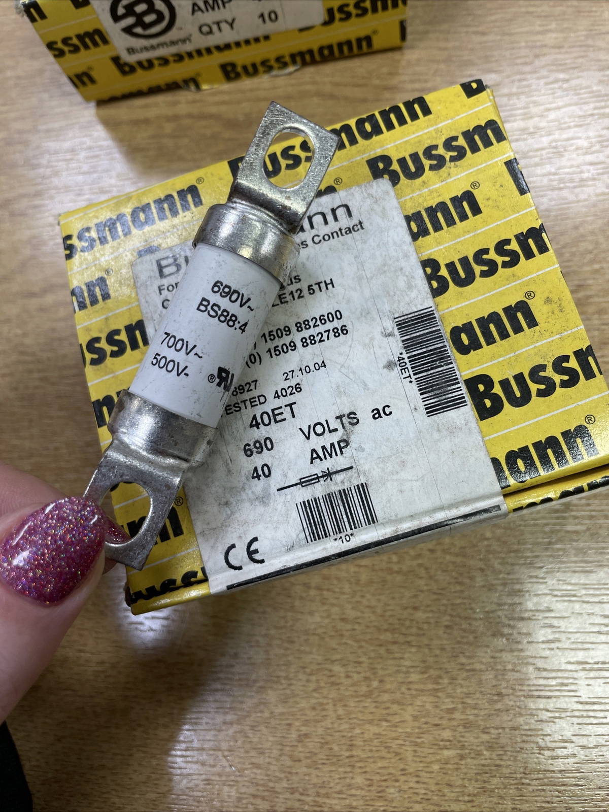 Bussmann 40 Amp Fuses Box 10 - Image 2