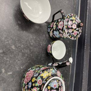 Chinese Famille Black Noire 4 Piece Set Tea Pot Cup Bowl