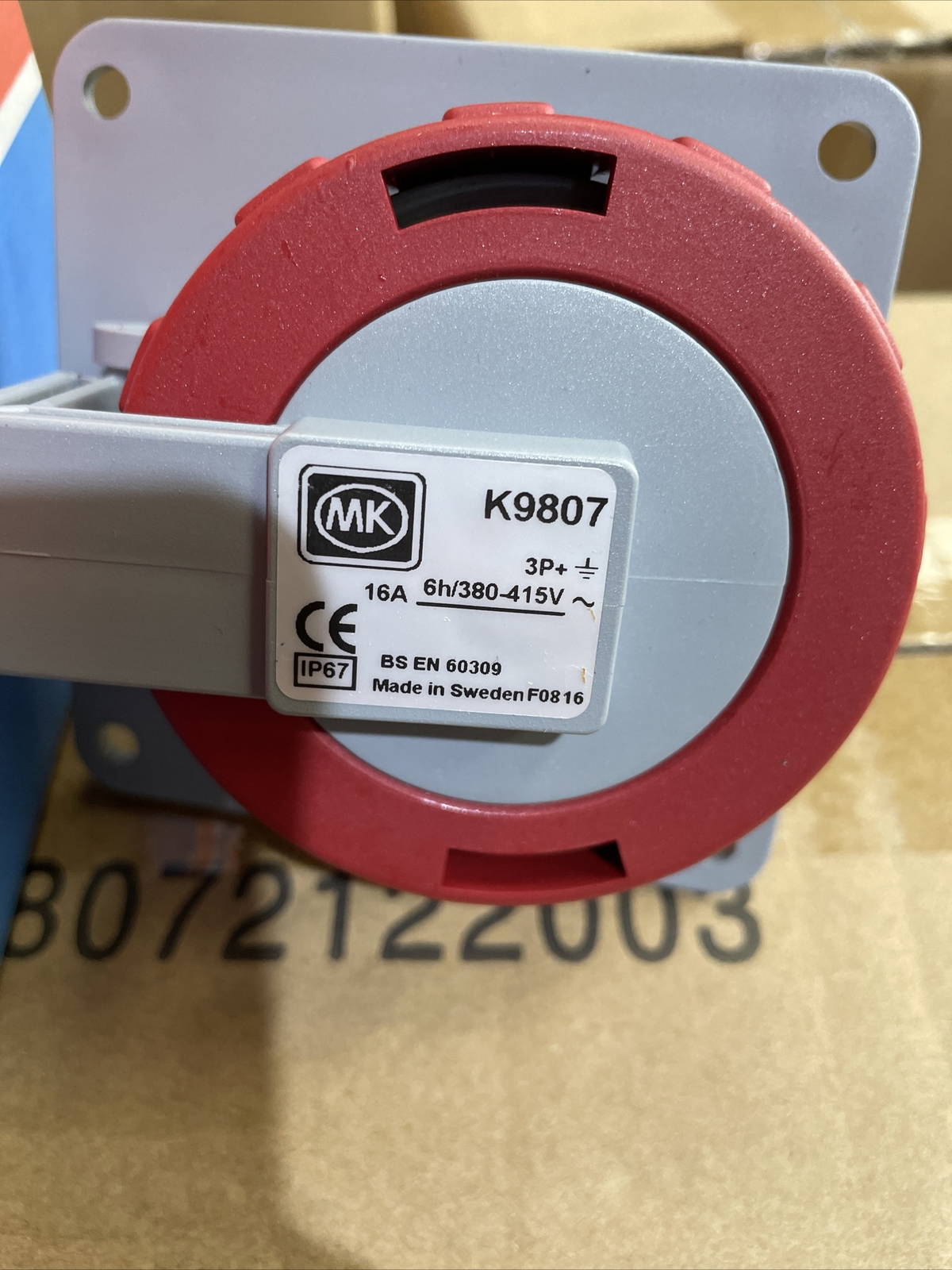 MK k9807 Red Commando Socket Panel Angled 16a