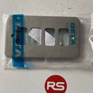 Deta G3324 3 gang grid plate metal clad