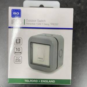 BG ELECTRICAL WEATHERPROOF WPB12 IP55 PRESS SWITCH Retractable Outdoor Garden
