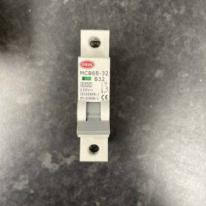 DGUK B32 MCB Breaker MCB6B-32